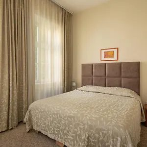 4* Отель Mamaison Izabella