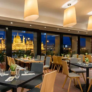 Novotel Danube Hotell
