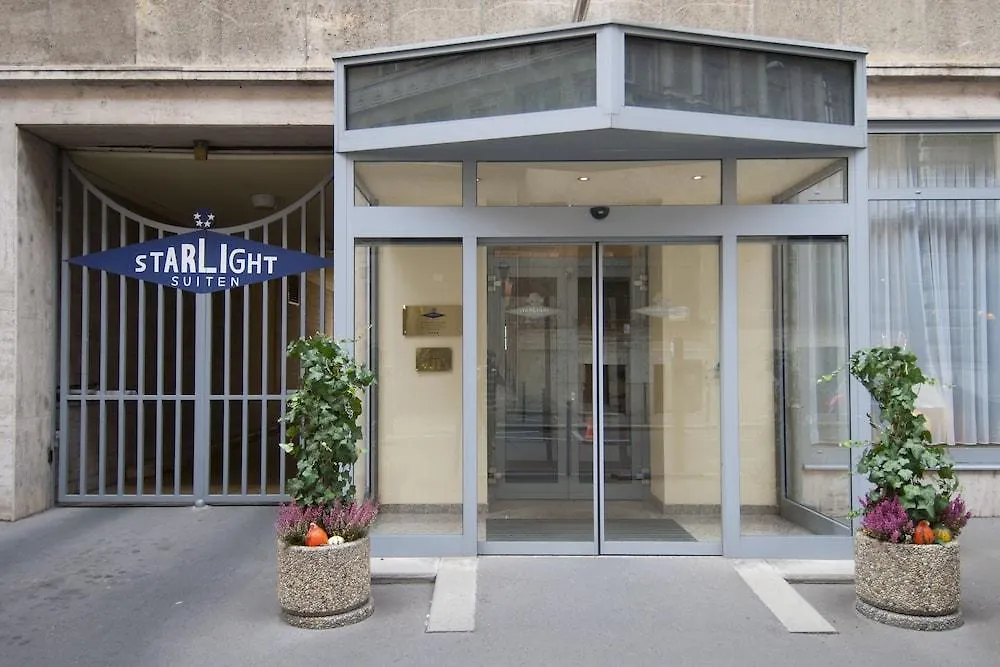 Starlight Suiten Hotel Budapest 4*,