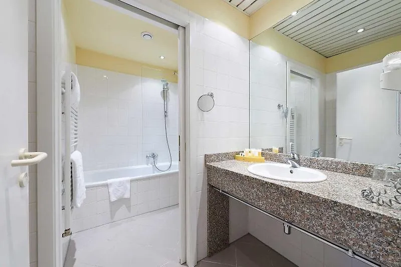 Starlight Suiten Hotel Budapest 4*,  Hungary